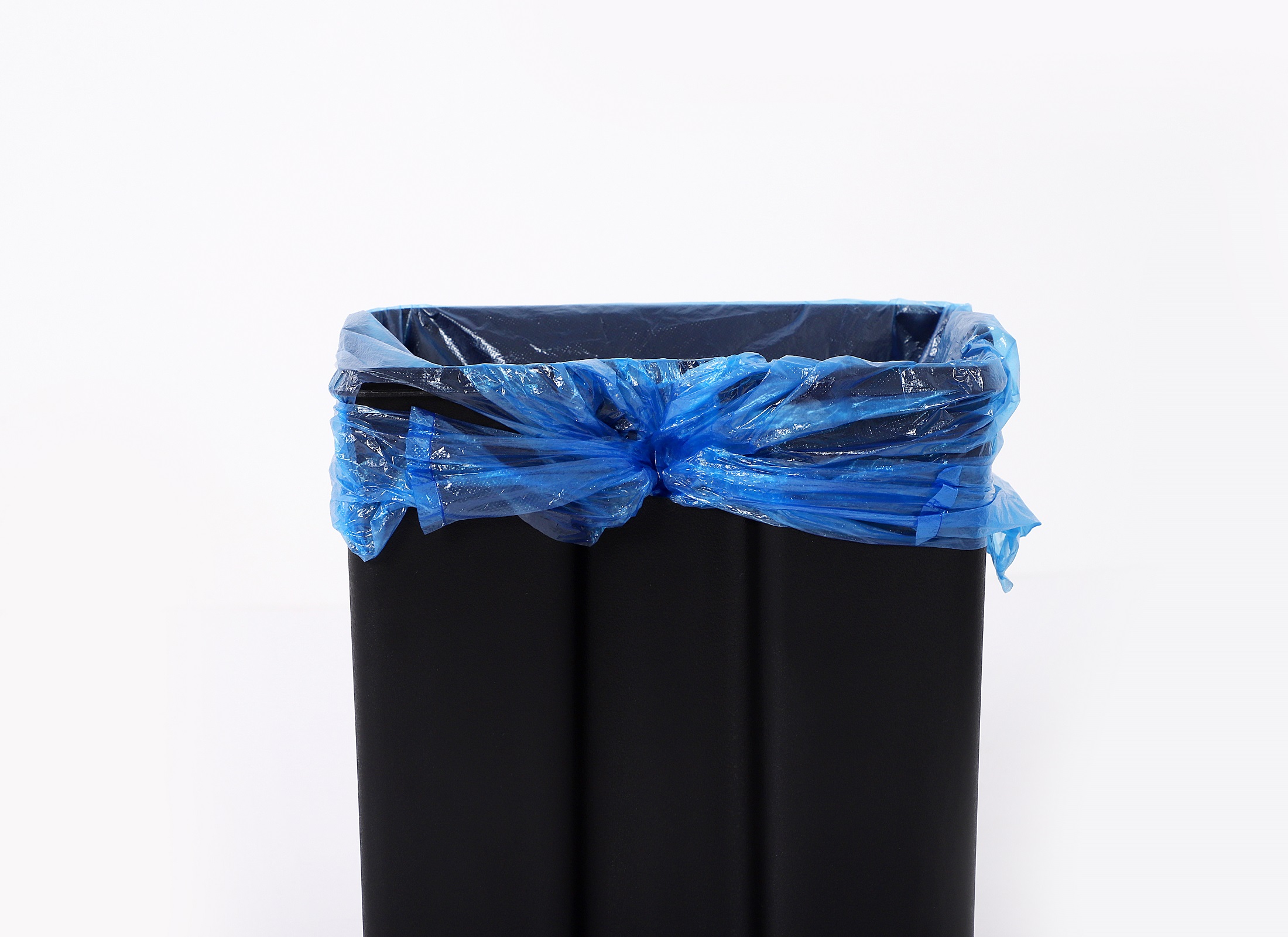 Cubo de basura de acero inoxidable con control de pedal de 50 litros con cierre suave